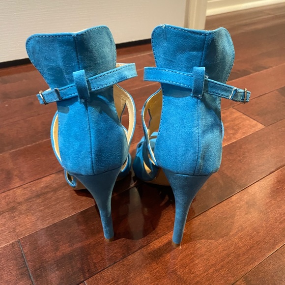Brand new, bright blue heels stiletto shoes size 8.5 - Picture 4 of 8